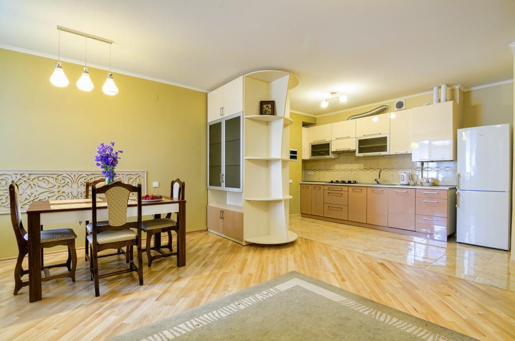 Apartment On Svobody Lvov Exteriér fotografie